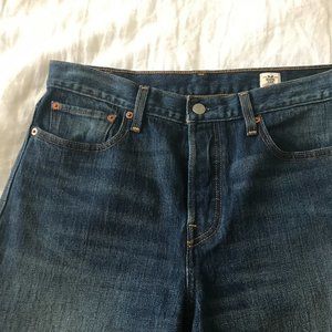 Levi's Wedgie Straight Jeans Size 31, barely worn